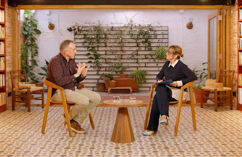 Anar a la pàgina&nbsp;'A fons'